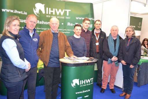 rsz_group-pic-at-launch-1024x683_-_copy